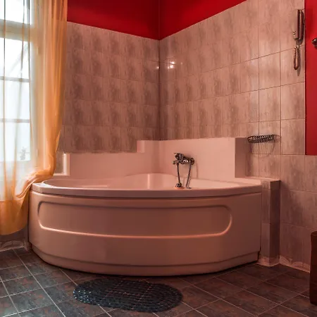 Ilion Hotel 4*